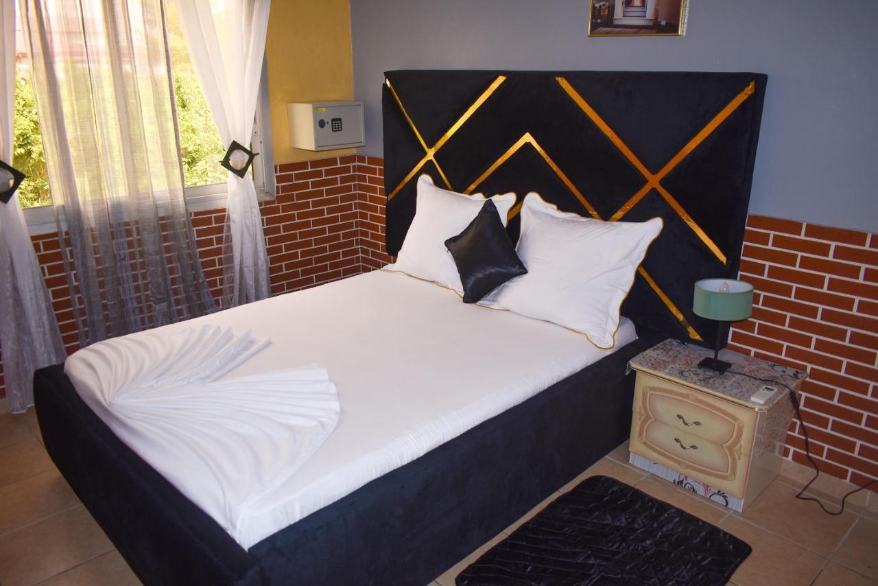Residence Hoteliere Borel Denver Douala Exterior foto