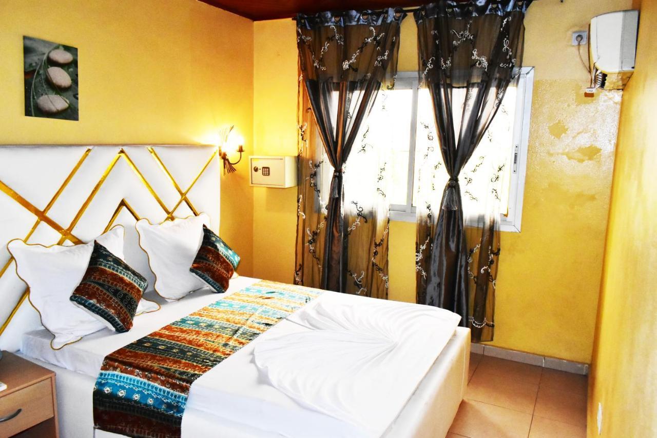 Residence Hoteliere Borel Denver Douala Exterior foto